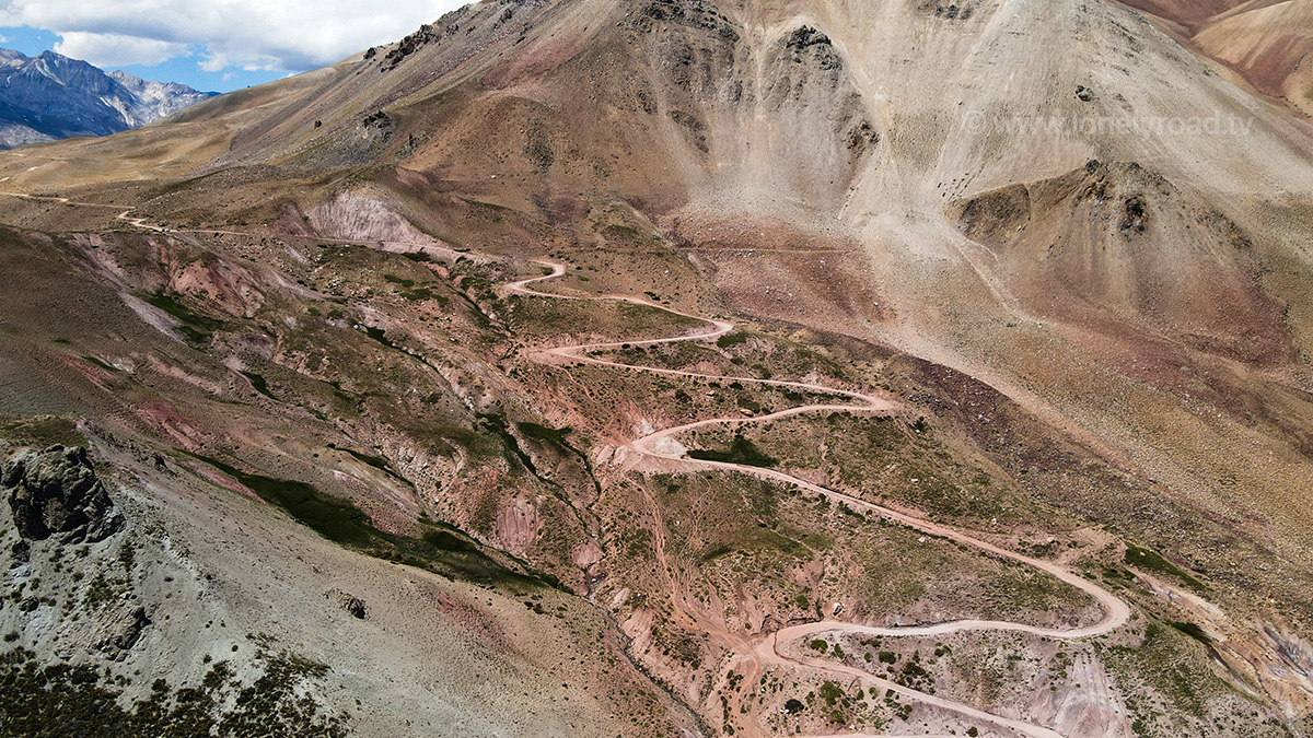 A drone photo showing the hairpin road leading to the Valle Hermoso